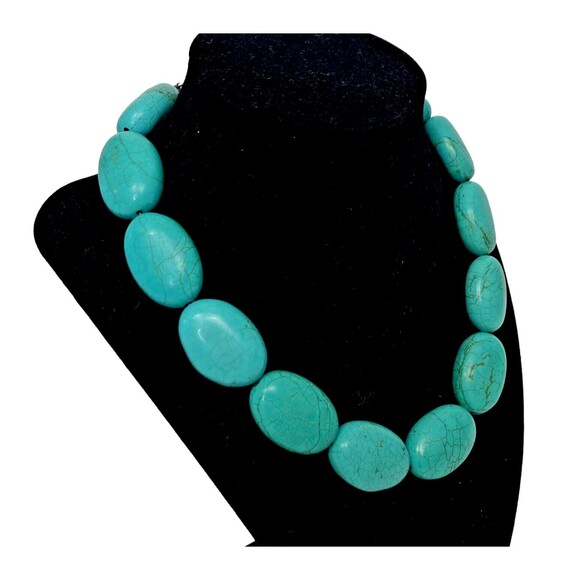 Howlite Blue Turquoise Large Chunky Beads Oval  Necklace w/ Carved Animal Totem - Picture 1 of 13